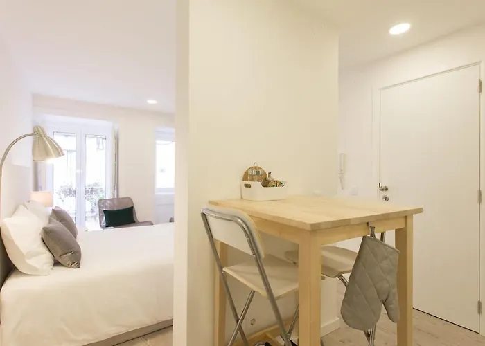 Santana Location Lisboa